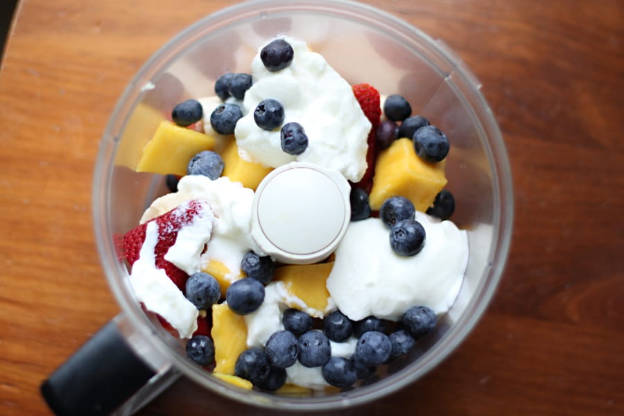 5-healthy-smoothie-recipes-for-the-lazy-eater900x600.jpg