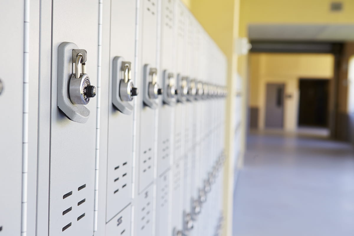 7-things-you-wont-miss-about-high-school-after-graduation-1200x800.jpg