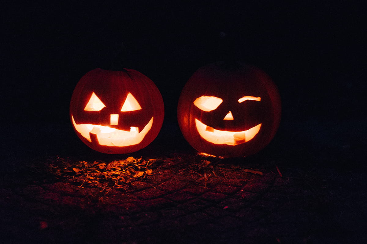 cheap-ways-to-haunt-your-dorm-room-this-halloween-1200x800.jpg