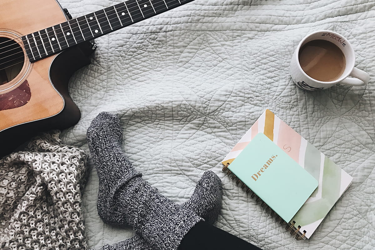 cozy-things-you-need-to-make-your-dorm-more-homey-1200x800.jpg