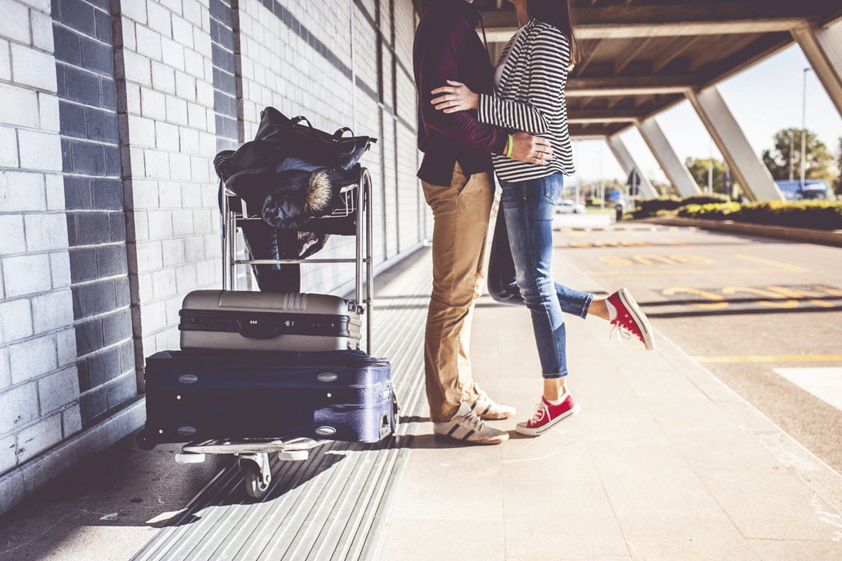dealine-with-a-long-distance-relationship-1200x800.jpg