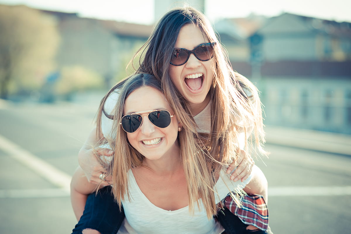 how-to-make-friends-as-an-adult-1200x800.jpg