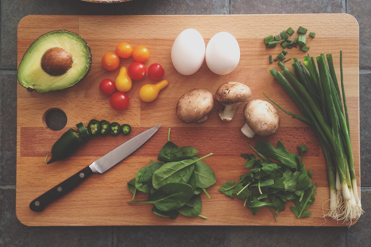 how-to-meal-prep-on-a-college-budget-1200x800.jpg