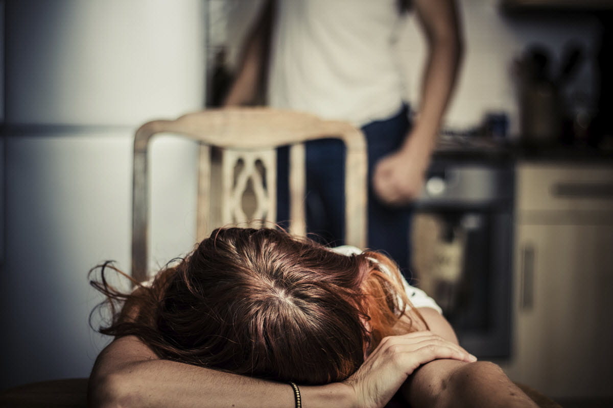 how-to-seek-help-for-relationship-violence-1200x800.jpg