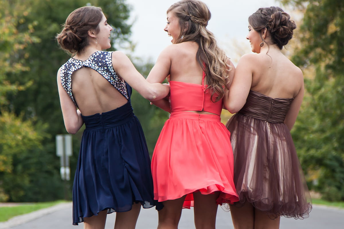 good places to buy prom dresses online