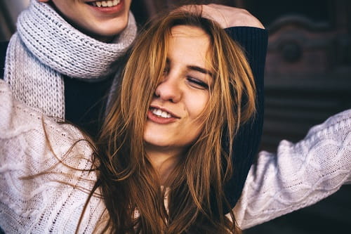 5 surefire ways to know theyre into you 