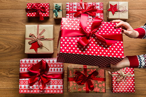 inexpensive and creative diy holiday gifts 