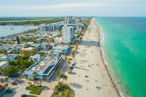 Beautiful beach in the state of Florida 