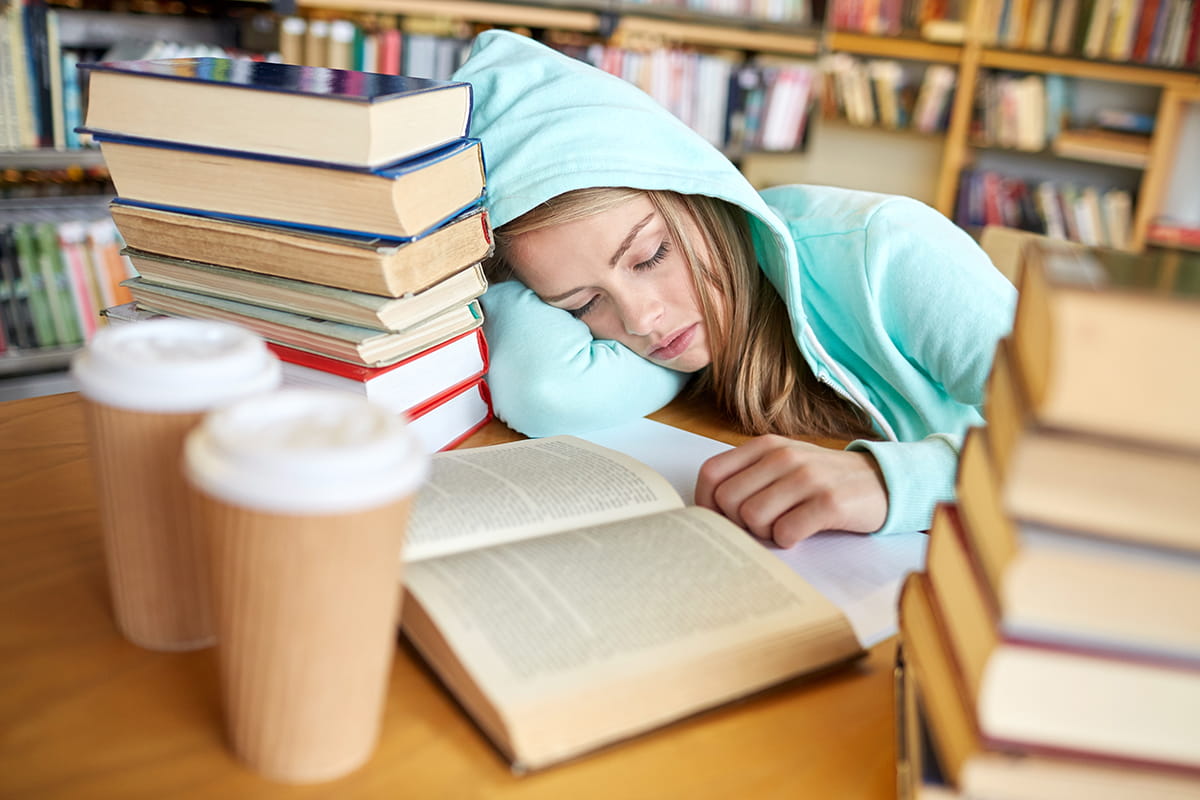 9 Things That Always Happen During Finals Week in College