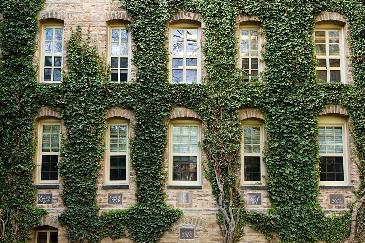how-to-find-scholarships-for-law-school